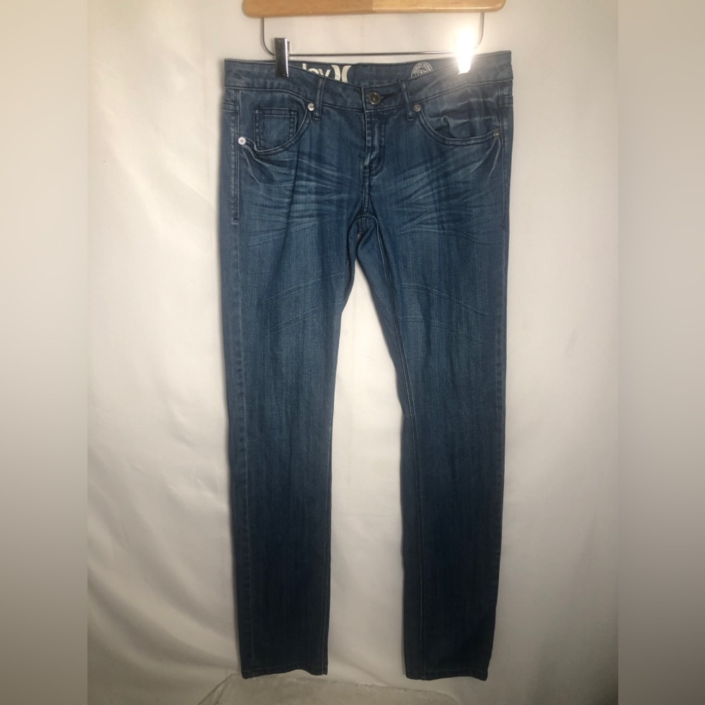 Womens Jeans. 32/33. Hurley. Skinny.